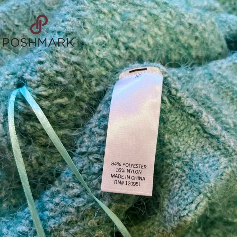 NWT SO Fuzzy Pullover Sweater in Mint Green Size Small - Picture 5 of 8